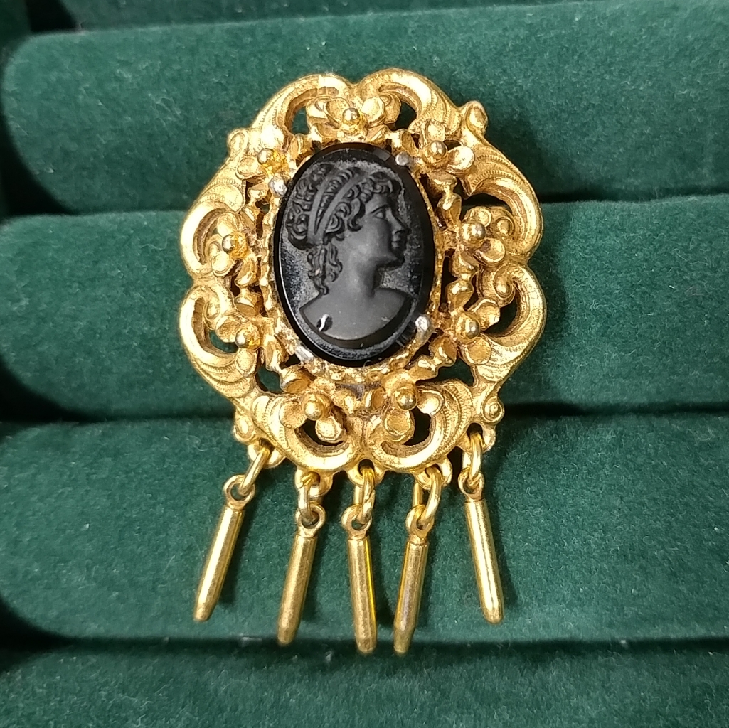 Vintage Florenza Cameo Brooch Black & Gold W/Tassels Fringe Pin Victorian